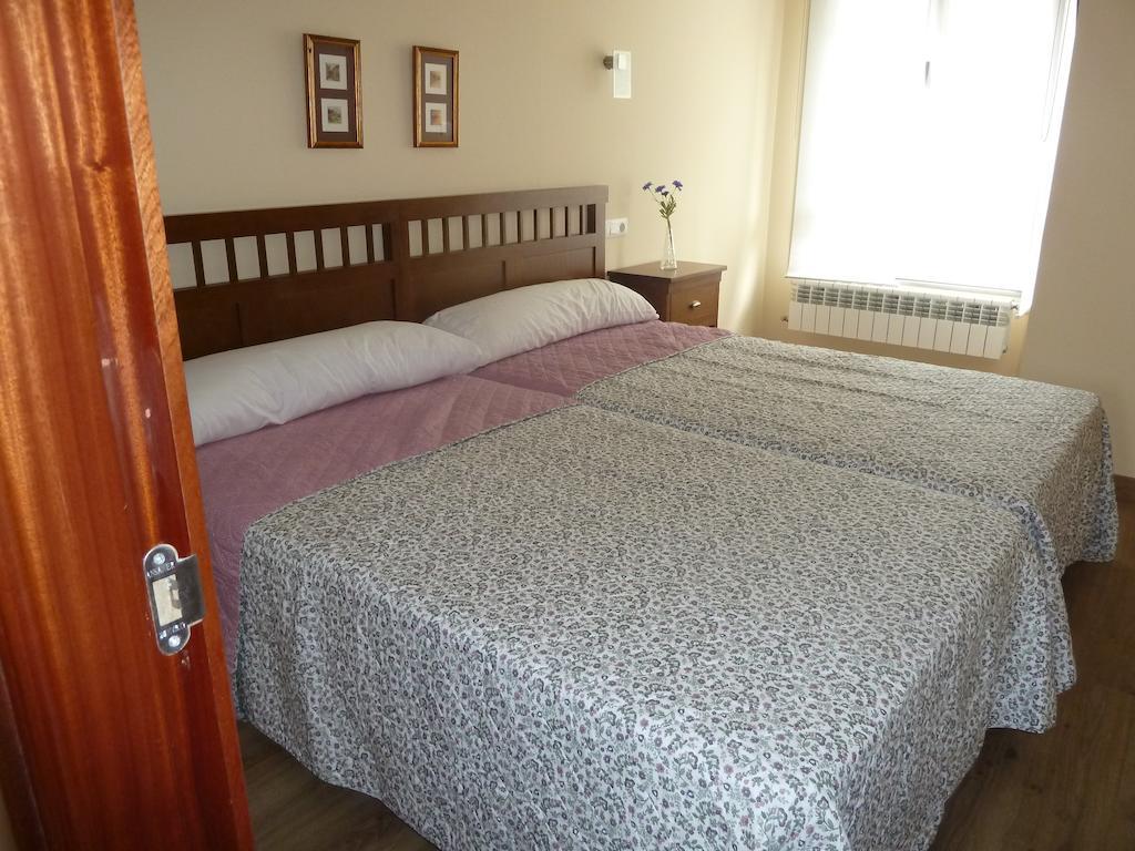 Apartamentos Arcos Del Esva Luarca Værelse billede